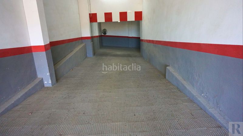 Foto 4fdfe56f-0795-42d7-b2a2-d74c315ad0fb. Aparcament cotxe a Malilla Valencia
