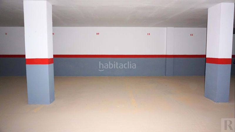 Foto 94cb1363-5924-45ec-ac0f-1b19c58736e1. Aparcament cotxe a Malilla Valencia