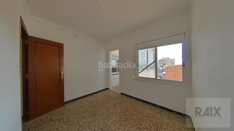 Foto 09786986-3891-47b2-aecc-f41beb944bd6. Pis a Poble Nou Sabadell