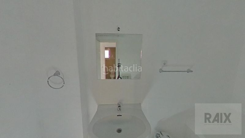 Foto 40490652-b2e3-4a2c-accf-0ed7c42aa371. Piso en Centre Sabadell