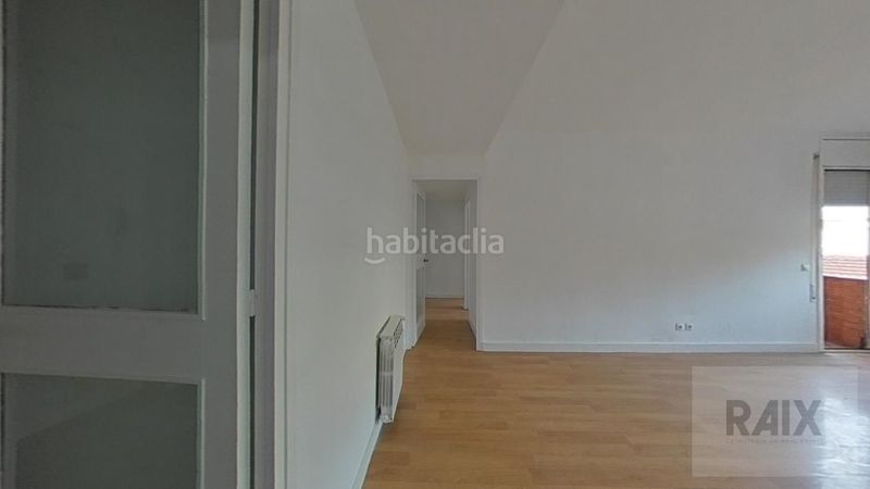 Foto b04d3f87-d583-4df9-8765-fa220dc863b7. Piso en Centre Sabadell