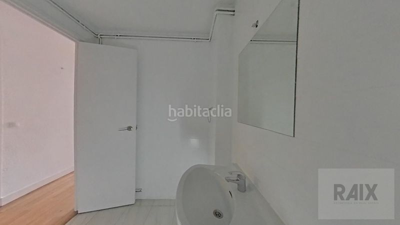 Foto d4aae695-f709-4b79-925f-8a191d84c226. Piso en Centre Sabadell