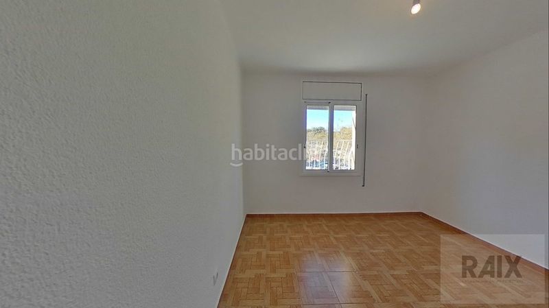Foto 0fc45afc-3a2e-412d-ac74-67707bd39fc8. Pis a Els Merinals Sabadell