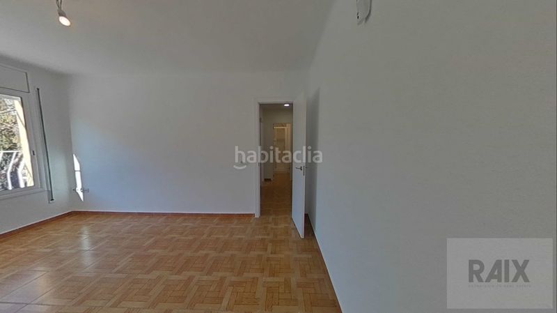 Foto 2710a202-10e7-470a-92dd-98987ba824c8. Pis a Els Merinals Sabadell