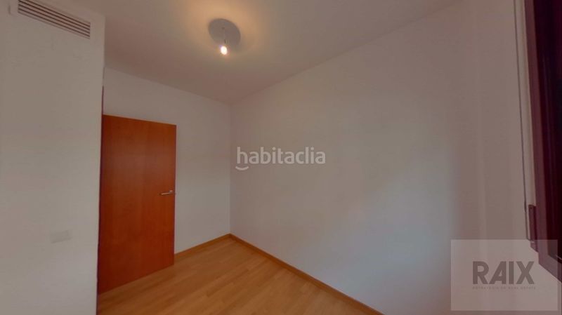Foto e8af7089-174a-4b13-b570-93a32589a35a. Pis amb calefacció a Gràcia Sabadell