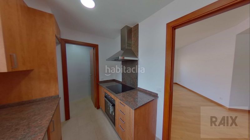 Foto fe8a80dc-933a-49a7-8dd7-63ee0b4b1e57. Pis amb calefacció a Gràcia Sabadell