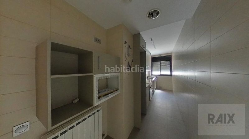 Foto a5854c12-c59b-4638-a819-b1eaf1bcf1ba. Pis amb calefacció aparcament a Centre Sabadell