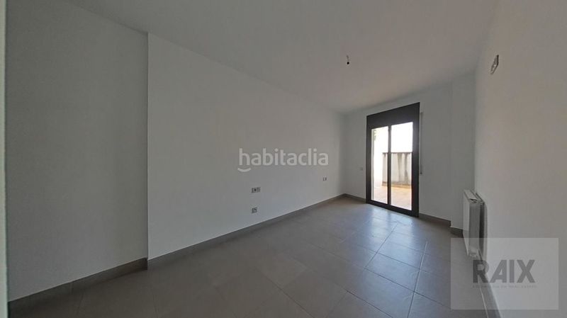 Foto a788cef3-bc7d-4ab8-bb42-574594380e07. Pis amb calefacció aparcament a Centre Sabadell