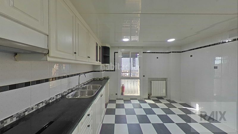 Foto 1efac9f2-c028-4d7c-9e16-249ab66201dd. Duplex in Eixample Sabadell