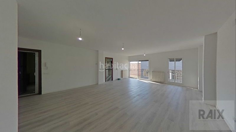 Foto a36f3c05-7dec-4e7a-a762-d3a9b6b85018. Duplex in Eixample Sabadell