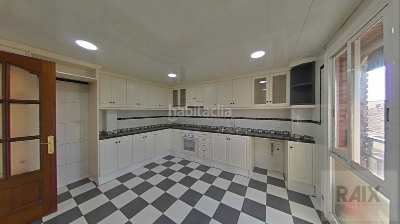 Foto a9a1e810-c36a-4288-ba41-0b9b06b222d7. Duplex in Eixample Sabadell