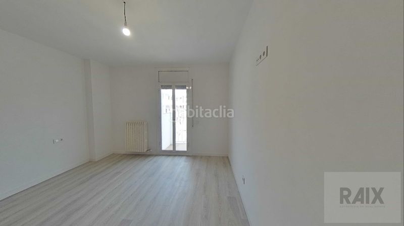 Foto d135b2e6-b63e-4809-b927-dd20ab3362e9. Duplex in Eixample Sabadell