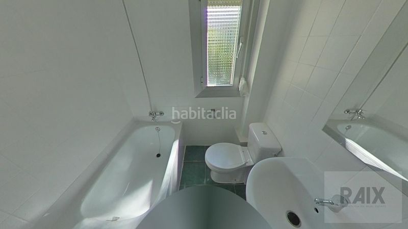 Foto 964e9b86-8bb9-4173-aa13-a5c05b329fc6. Pis a Els Merinals Sabadell