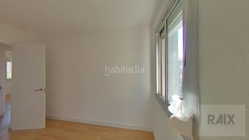 Foto b9f218e3-a678-48f4-9ea1-910ea9433295. Pis a Els Merinals Sabadell