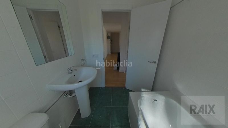 Foto d7dba486-7a94-40ac-8932-a8b3012ccb71. Pis a Els Merinals Sabadell