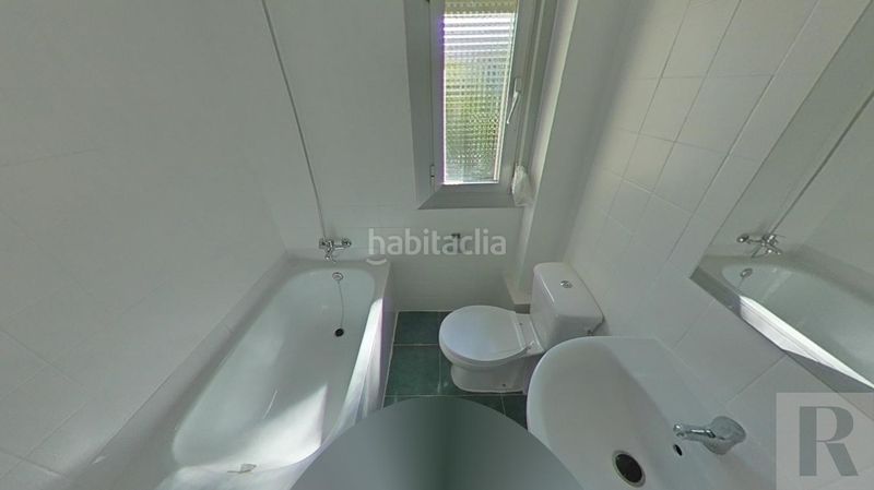 Foto 24a518c9-d344-4f75-a657-683d2cb54b98. Piso en Els Merinals Sabadell
