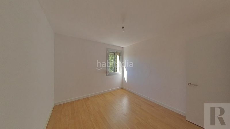 Foto 540eaab9-2b91-4a4b-99f2-142ac90d8601. Piso en Els Merinals Sabadell