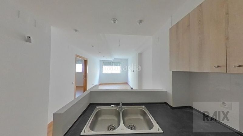 Foto 7487bafa-9504-4b43-b32a-823abc280ddc. Estudi a Centre Sabadell