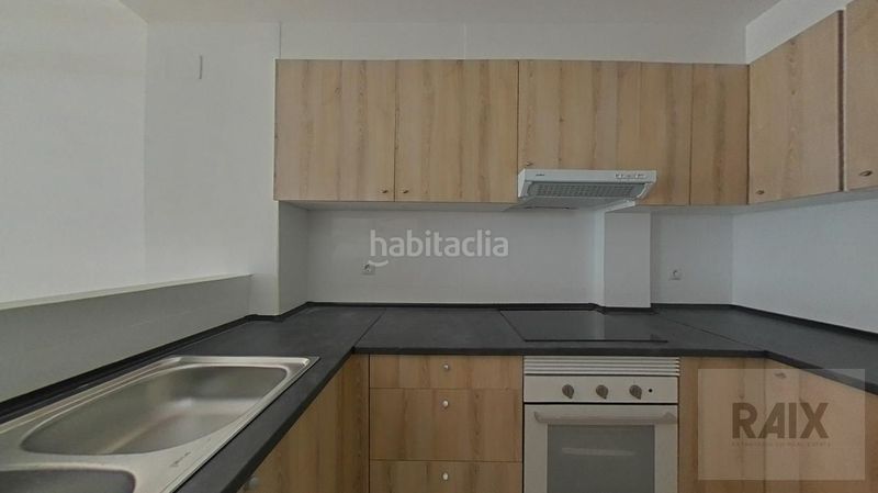 Foto 7728287a-6d69-47cd-a372-a95d32bcfbd1. Estudi a Centre Sabadell