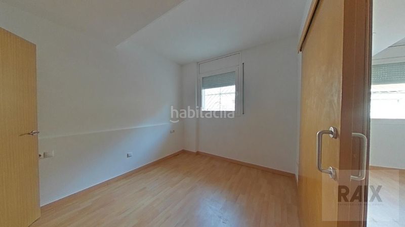Foto 9222622f-6b76-41ce-b1b4-6bccd61ca01c. Estudi a Centre Sabadell