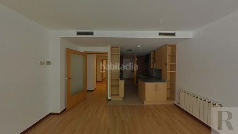 Foto 071c64e9-d55a-4aef-87cf-f076247150a2. Appartamento con riscaldamento in Eixample Sabadell