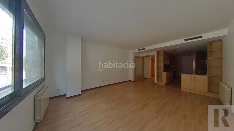 Foto f3d1bb73-63d2-405d-af62-2c876d898043. Appartamento con riscaldamento in Eixample Sabadell