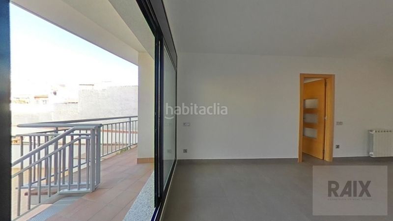 Foto 90a73621-2dce-491d-b793-4fd3d77beeba. Pis amb calefacció a Centre Sabadell