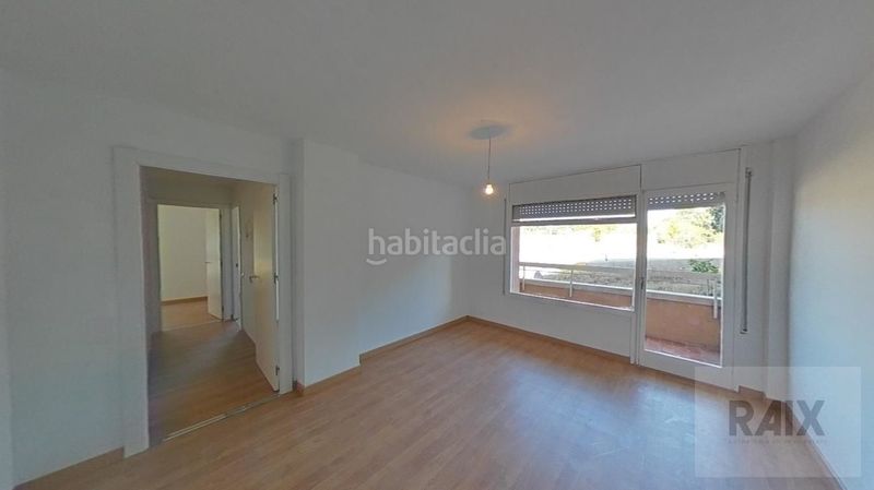 Foto 4db4b9c0-2fb2-4aba-81f8-07e27f926b2d. Pis a Gràcia Sabadell