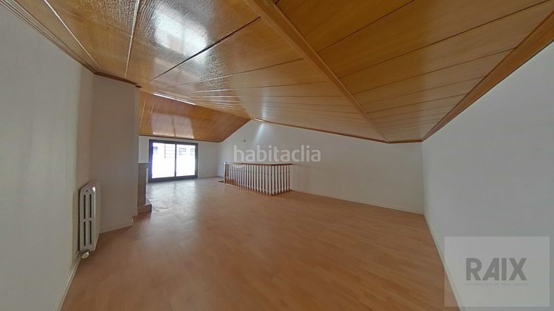 Foto d492ce23-0157-41c2-88b5-824da315e561. Casa amb calefacció aparcament a Centre Sabadell