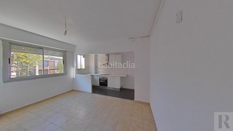 Foto 12846acd-ec2a-4587-b5a7-a6147fb671f4. Piso en Els Merinals Sabadell