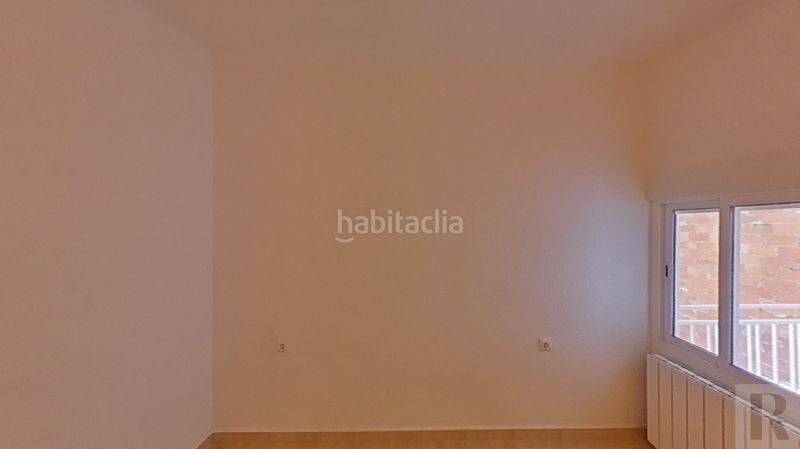 Foto bd84611b-52af-4fec-8bb9-247b5d17eb0b. Piso en Els Merinals Sabadell