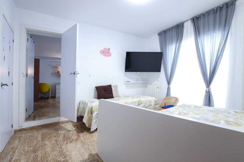 Foto 949629c3-4b60-422d-92df-a62e75df619a. Haus mit heizung parking pool in El Rosario - Ricmar Marbella