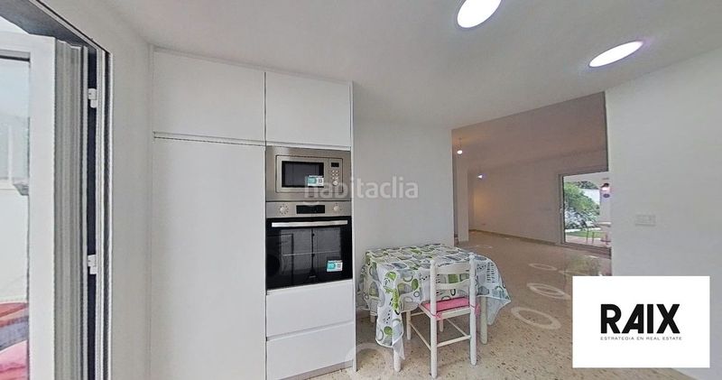 Foto dc19d1b5-a144-4326-a073-5ea03e16b713. Haus mit parking in San García Algeciras