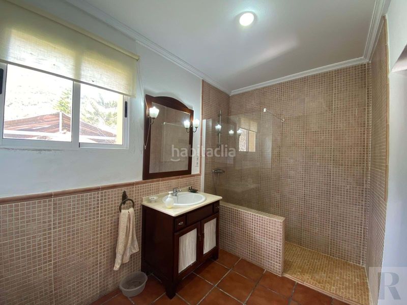 Foto 0f30ff0e-38eb-4bfd-82ce-e86d275b0b98. Casa amb aparcament a El Cuartón - El Bujeo Tarifa