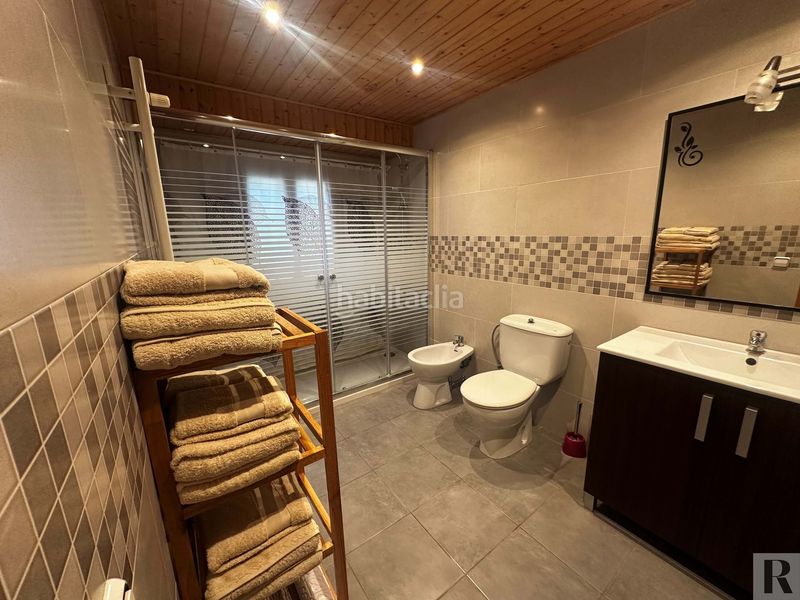 Foto 0a79a039-31ce-4130-a64f-86e6dba8e656. Lloguer casa adossada amb calefacció a Vallcebre