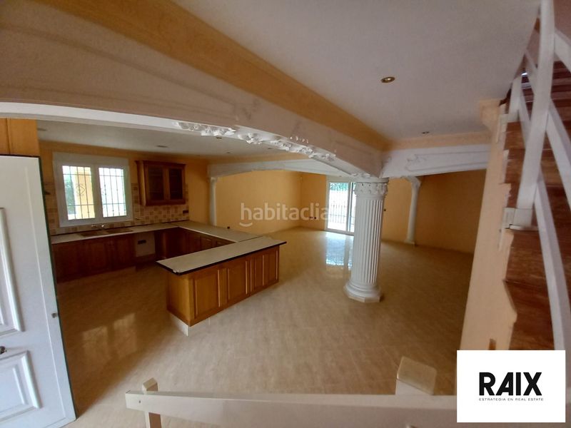 Foto 1c9b1632-488b-4367-9d7f-17fae58ff1e4. Chalet mit heizung parking pool in Urbanitzacions i Pedanies Nord Alzira