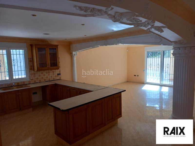 Foto b41aa59e-ad0f-48ac-a947-b81cb52f7bf7. Chalet mit heizung parking pool in Urbanitzacions i Pedanies Nord Alzira