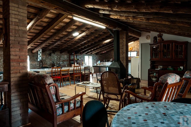 Foto 1105dff6-832f-4b79-96d1-2a94ae614134. Casa adossada amb calefacció aparcament a Moià