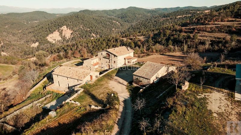 Foto 43e62e8f-ea22-4772-9f9e-89dea0893e9e. Casa adossada amb calefacció aparcament a Moià