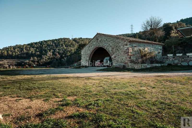 Foto f9f83eed-ae93-4e25-a7a0-1fc206f01365. Casa adossada amb calefacció aparcament a Moià