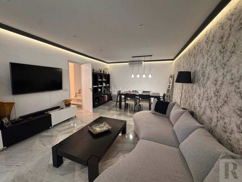Foto 076f9630-c941-4731-9453-1918d7156e68. Casa amb aparcament piscina a Nagüeles Alto Marbella