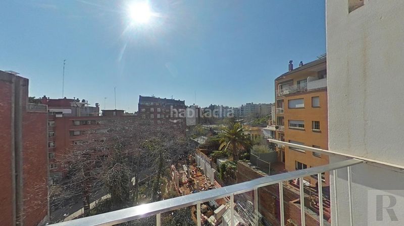 Foto 76fc45ca-a46c-4e83-ada3-4298e5d0fab0. Pis a Guinardó Barcelona