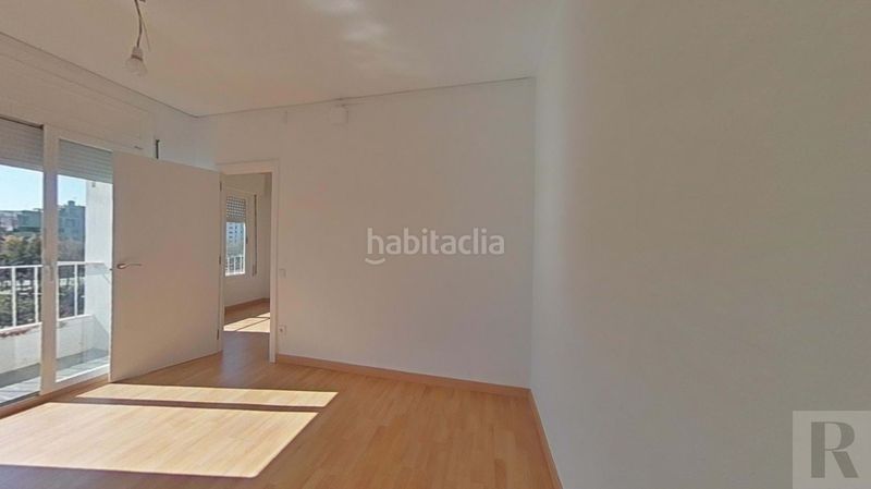 Foto bf16beff-1ea9-4115-b86d-99a178e1ccb9. Pis a Guinardó Barcelona