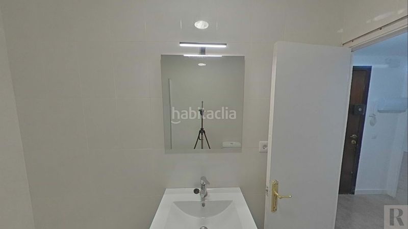 Foto 81a838b1-0218-46f9-9b79-459d1b4a68f7. Pis a Carmel Barcelona