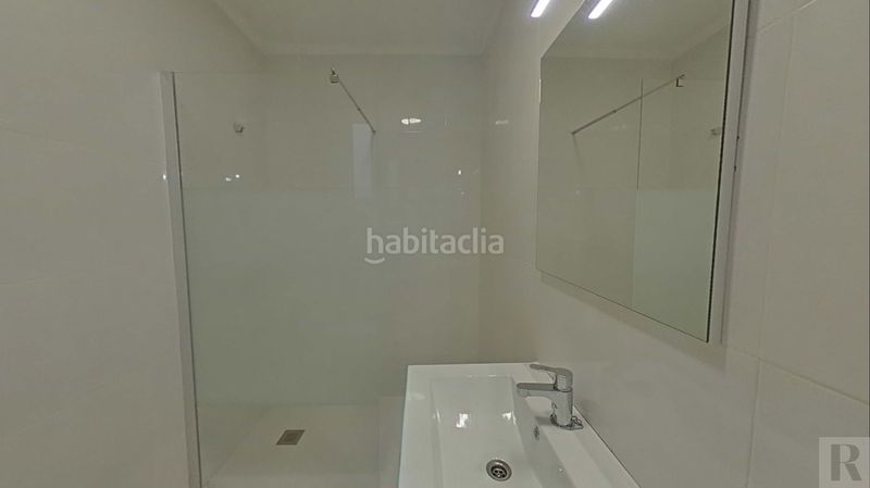 Foto b0c8aba8-e4ab-4d4a-ac87-887278685e57. Pis a Carmel Barcelona