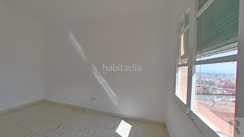 Foto 52ea8da4-edd4-42c2-8425-ccd69c648980. Pis a Can Baró Barcelona
