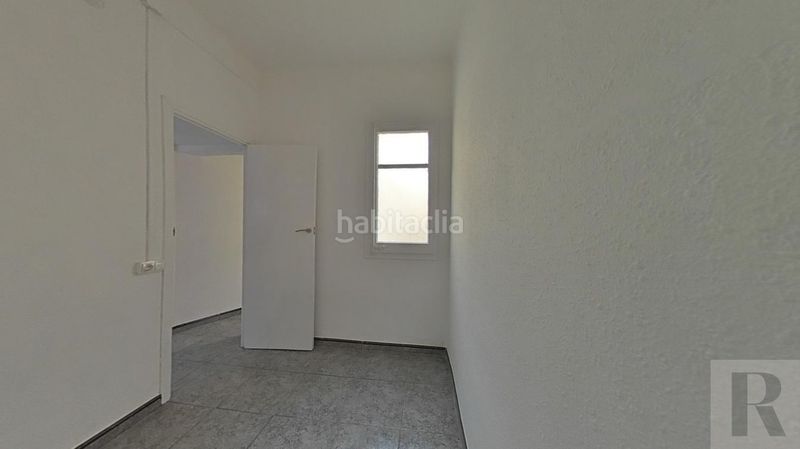 Foto 0a3d0479-f9d9-4584-8204-001f5d6ceaa3. Pis a Horta Barcelona