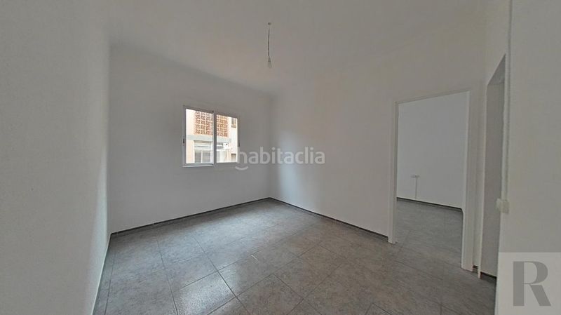 Foto 0a62dffa-e0a9-40c1-8046-d12fd342fa3f. Pis a Horta Barcelona