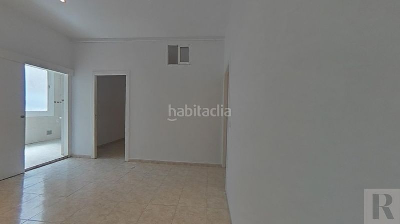 Foto ebe7b42f-9f1c-4e08-8a27-2436bc41756d. Pis a El Clot Barcelona
