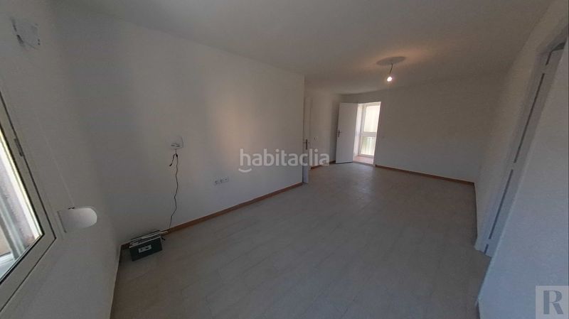Foto 93175678-9cd4-444c-bd22-36fb9d9503c7. Pis a La Verneda - La Pau Barcelona